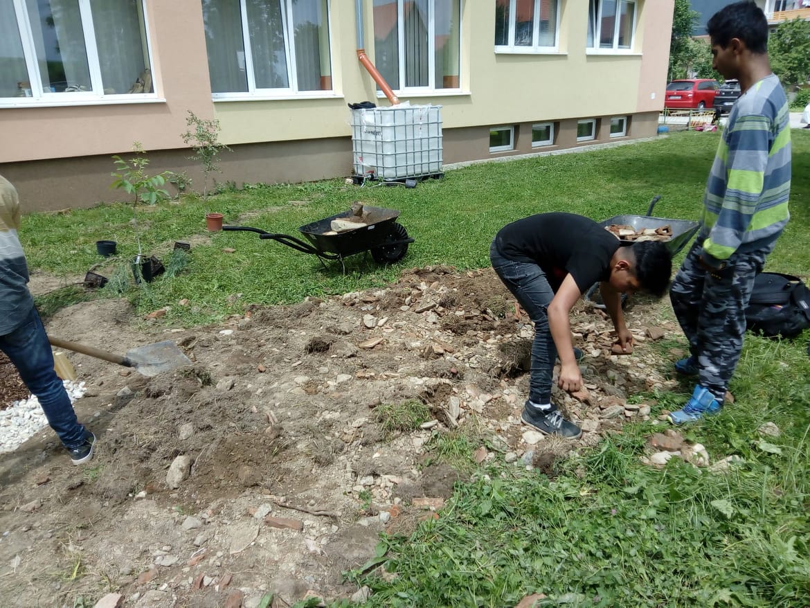 Hranovnica-71488900_1291170281062594_2675855914937876480_n Hranovnica-71488900_1291170281062594_2675855914937876480_n
